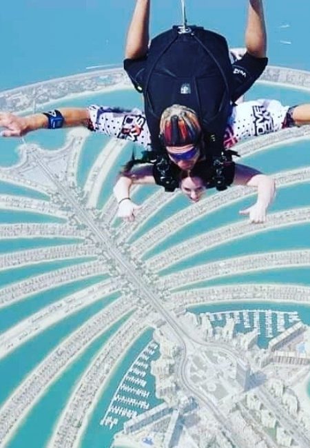 Skydiving in Dubai featured image