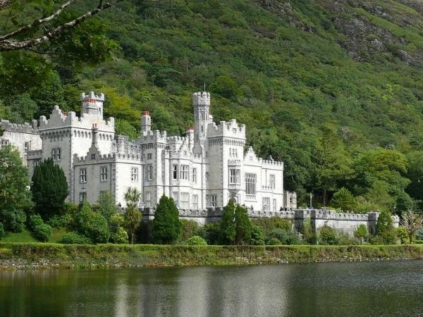 Kylemore Manor - Castle Tours Ireland