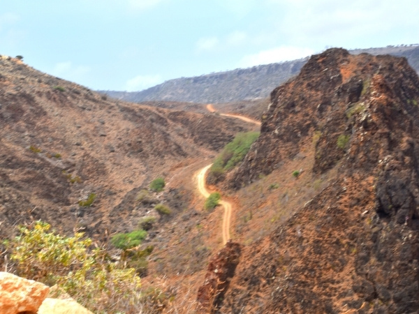 Visit Socotra: Trekking up in the mountains