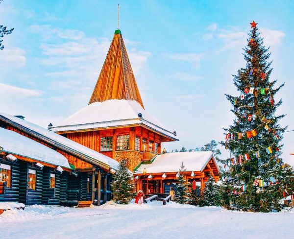 Finnish Lapland in Winter: Santa Clause Village Rovaniemi