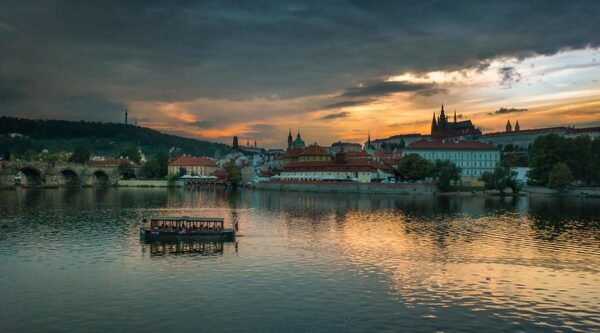 Vltava River Cruise: things to do in Prague at night